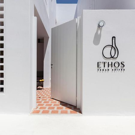 Ethos Vegan Suites Fira  Eksteriør billede